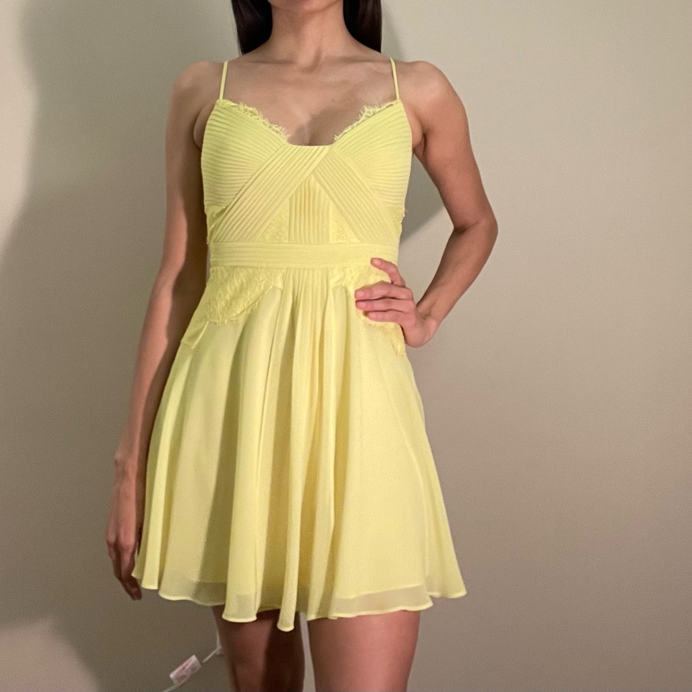 BCBG  Mini yellow dress, size 04